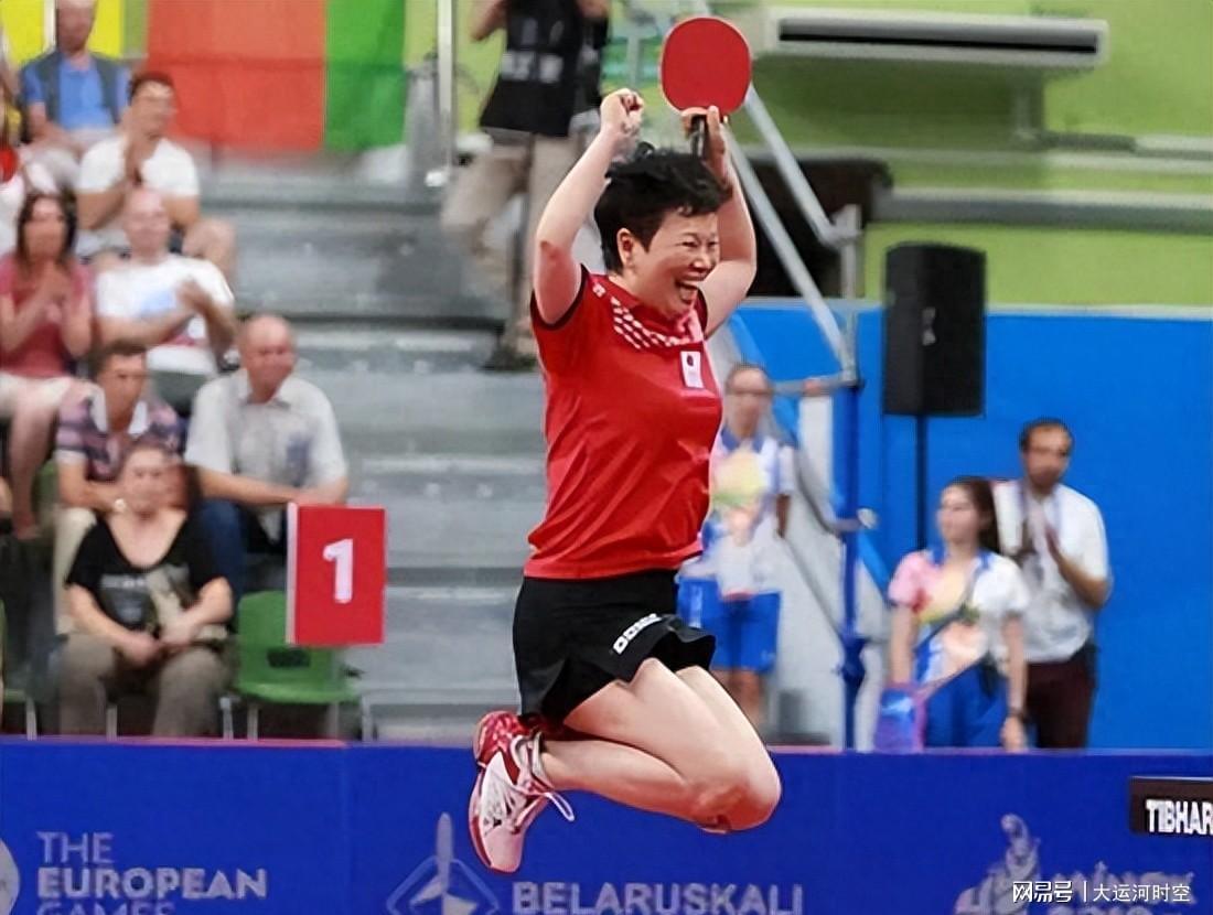开云体育下载APP-1989年，国乒“怪拍”倪夏莲无奈出走卢森堡，59岁仍征战国际赛场